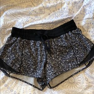 Lululemon hotty hot shorts